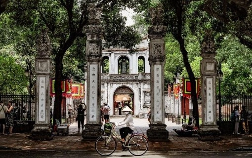 Proč Nav&scaron;t&iacute;vit Vietnam jako Pozn&aacute;vac&iacute; Cestu a Ne Pouze Jako Pobytov&yacute; Z&aacute;jezd