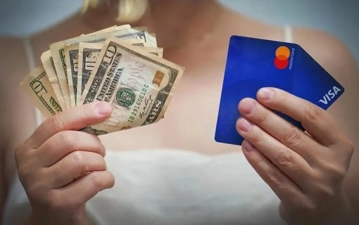 Cash vs. Card in Vietnam