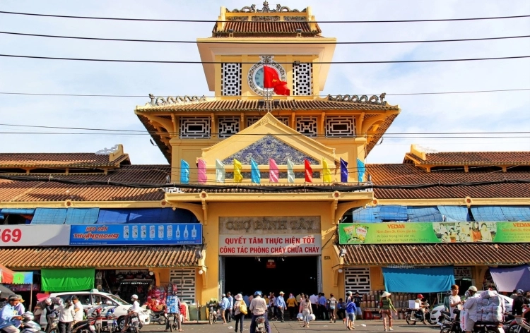 Chợ Lớn: nejstar&scaron;&iacute; č&iacute;nsk&aacute; čtvrť Saigonu, kterou vět&scaron;ina turistů mine