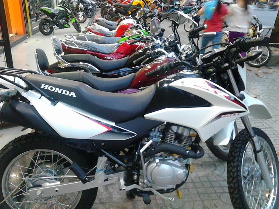 Koupě nebo pronájem motorky ve Vietnamu