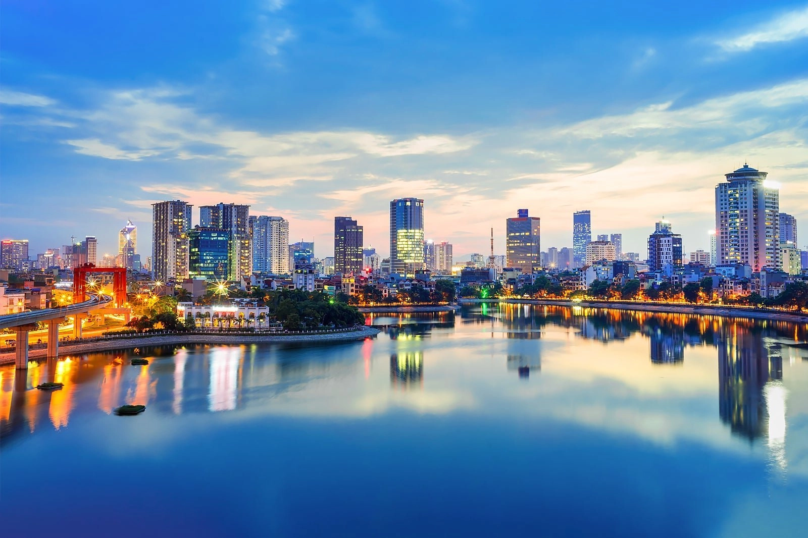 images/Vietnam_tours/Ha_Noi_VietnamCK.webp