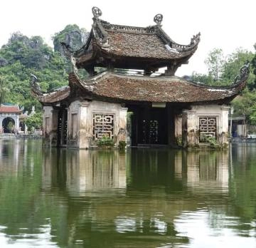 EXPLORING INDOCHINA TOUR