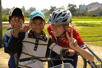 vietnamese_kids_350_com title S rodinou do Vietnamu